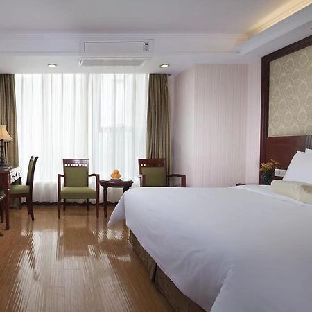 Vienna International Hotel Taicang Nanyang Plaza Экстерьер фото