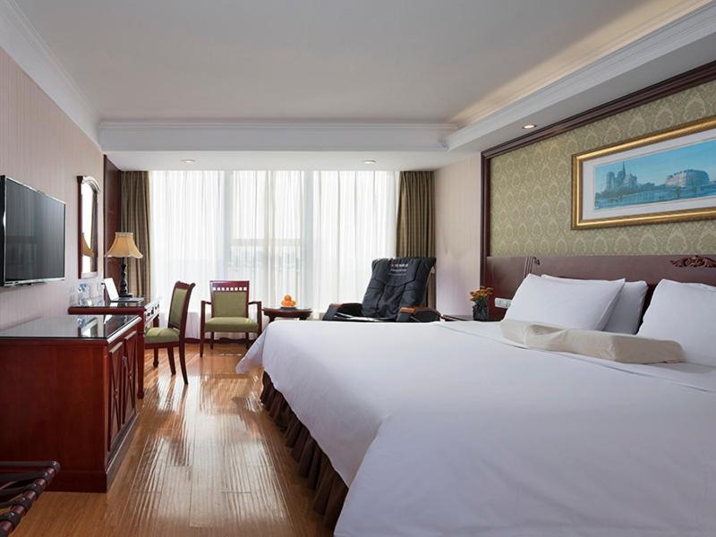 Vienna International Hotel Taicang Nanyang Plaza Экстерьер фото