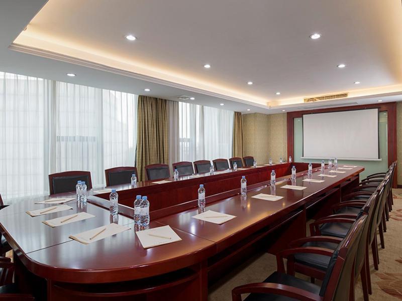 Vienna International Hotel Taicang Nanyang Plaza Экстерьер фото