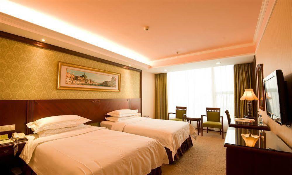 Vienna International Hotel Taicang Nanyang Plaza Экстерьер фото
